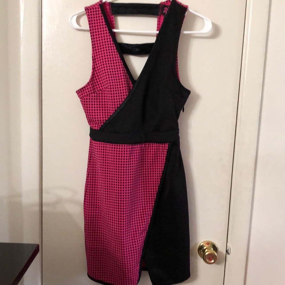 2B BEBE DRESS WOMENS SIZE S